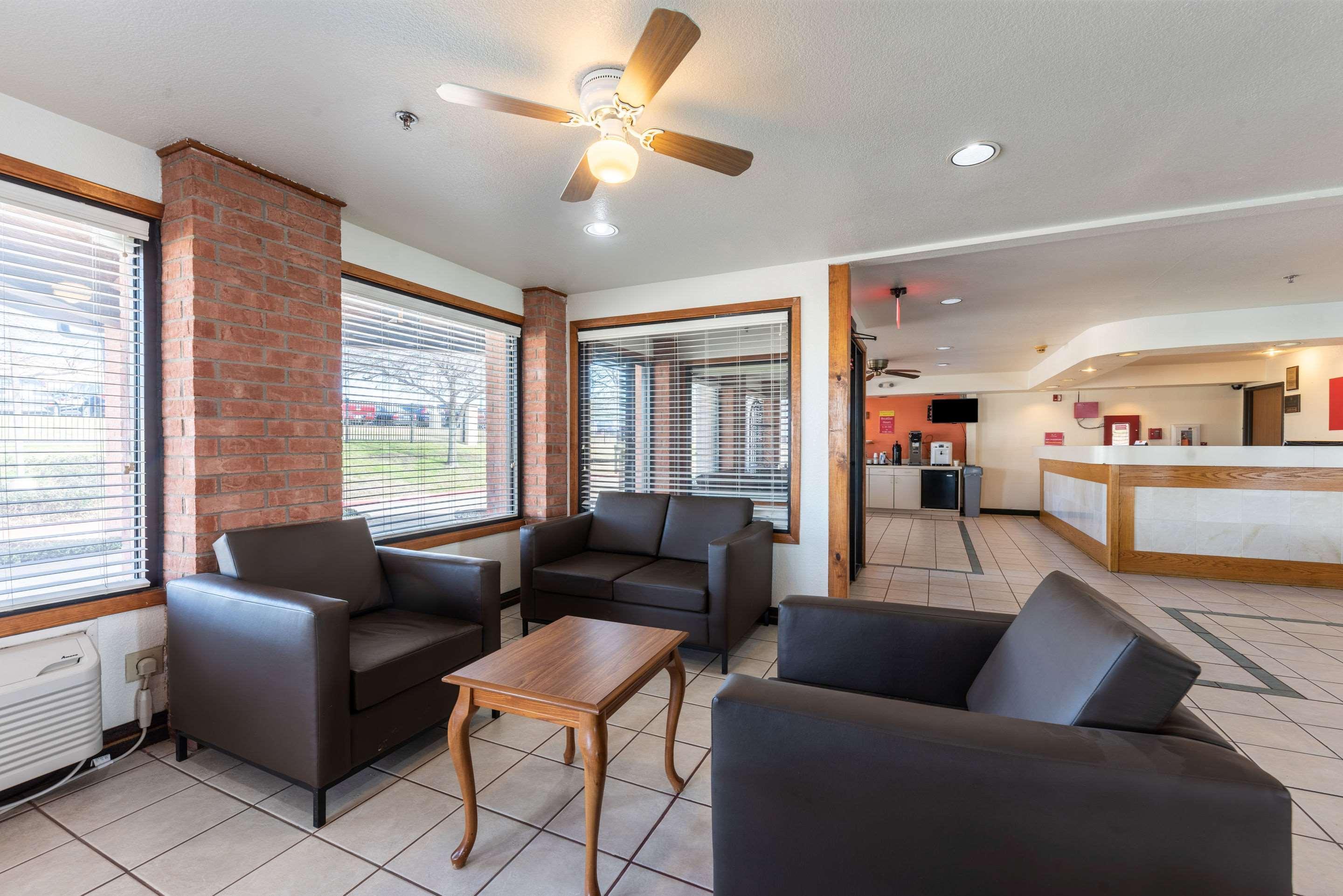 Econo Lodge Inn & Suites McKinney Exterior photo