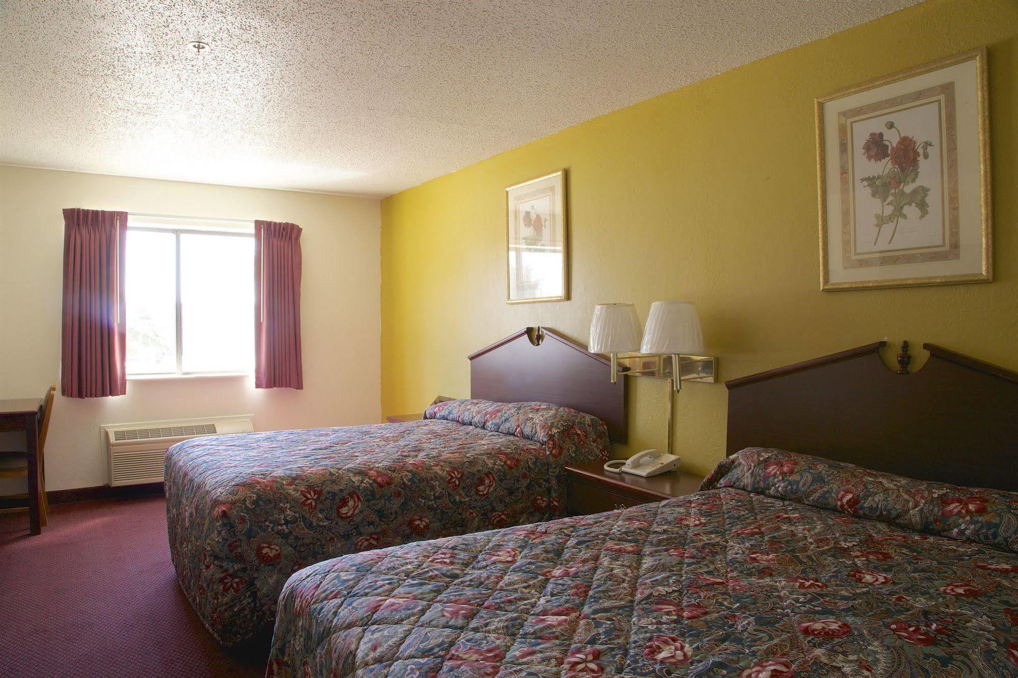 Econo Lodge Inn & Suites McKinney Exterior photo